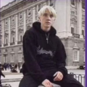 Meet your Posher, Alexis